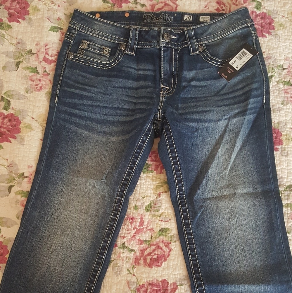 Miss Me Signature Capri 29
